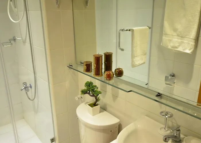 A Homey Place At Adriatico Apartment