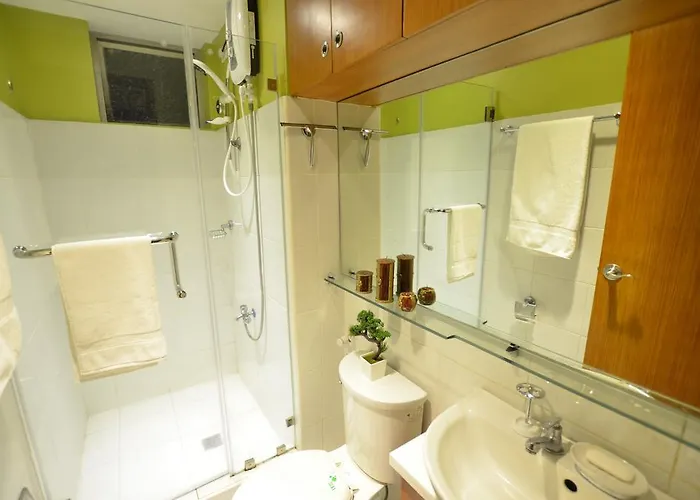 A Homey Place At Adriatico Apartment Manila